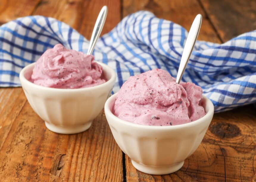 Berry Smoothie Ice Cream - Barefeet in the Kitchen