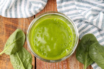 Mango Banana Spinach Smoothie - Barefeet in the Kitchen