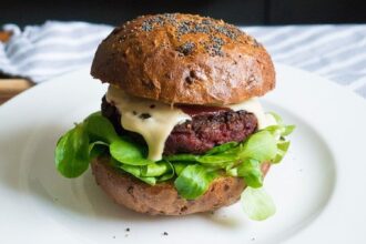 25 Epic Plant-Based Burger Recipes to Make for 4th of July – One Green Planet