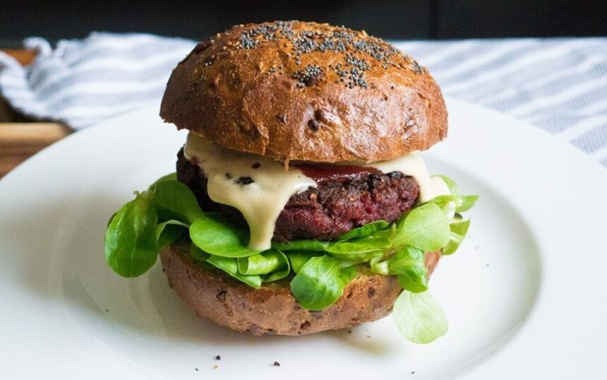 25 Epic Plant-Based Burger Recipes to Make for 4th of July – One Green Planet