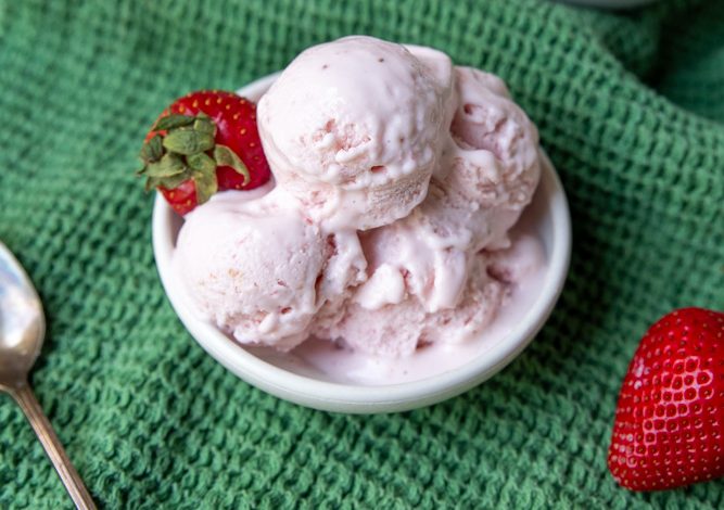 Low-Carb Keto Strawberry Cottage Cheese Ice Cream