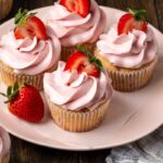 Strawberry Cupcakes | Cookies and Cups