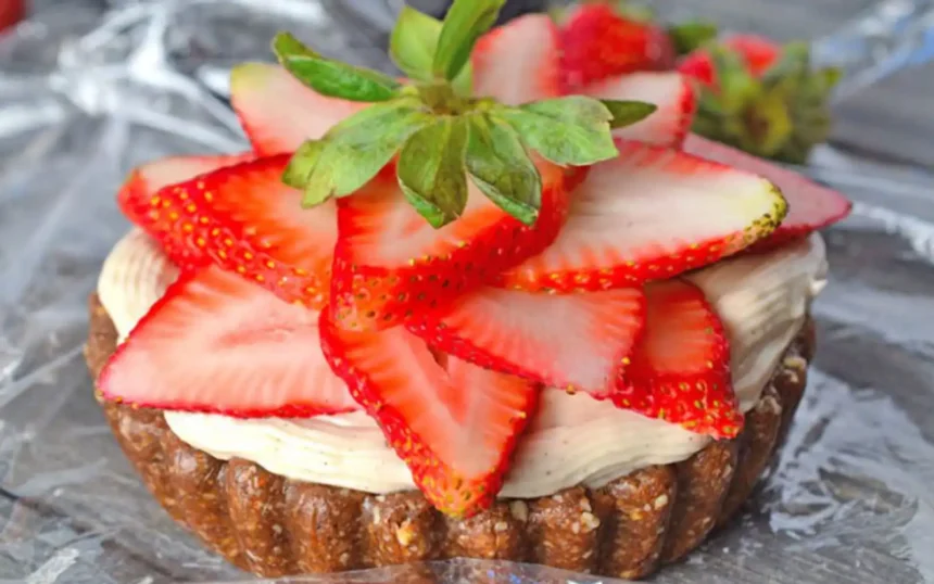 15 Scrumptious Plant-Based Strawberry Shortcake and Tart Recipes – One Green Planet