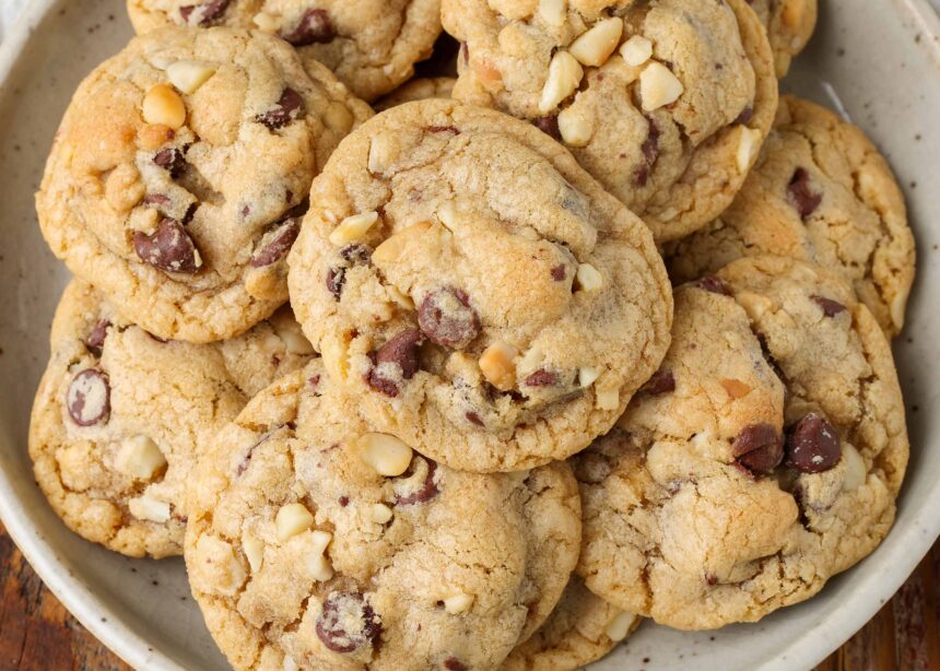 Chocolate Chip Macadamia Nut Cookies