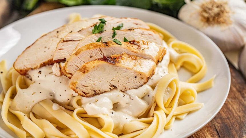 Easy Chicken Alfredo - The Stay At Home Chef