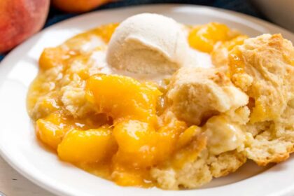 Old Fashioned Peach Cobbler