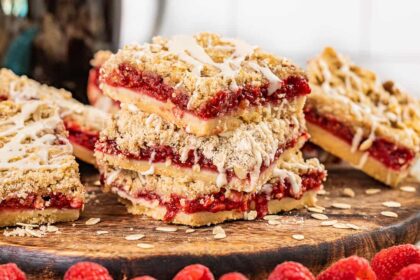 Raspberry Streusel Dessert Bars - The Stay At Home Chef