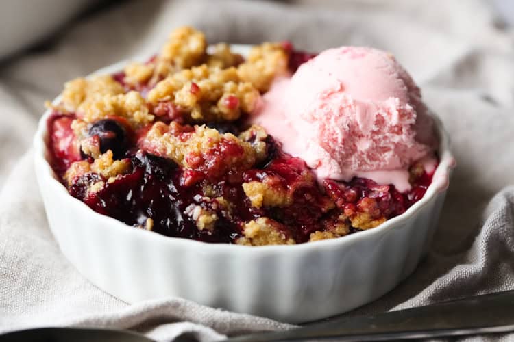 The BEST Mixed Berry Crisp Recipe