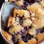 Easy Blackberry Cobbler Recipe | Cookies and Cups