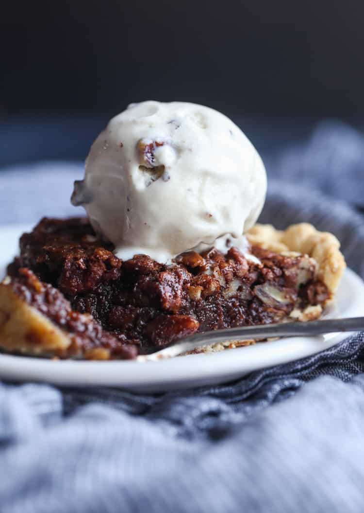 The BEST Chocolate Pecan Pie