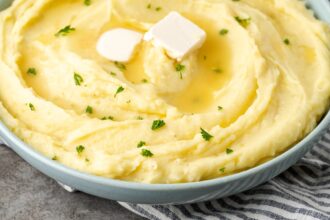 Instant Pot Mashed Potatoes | Cookies and Cups