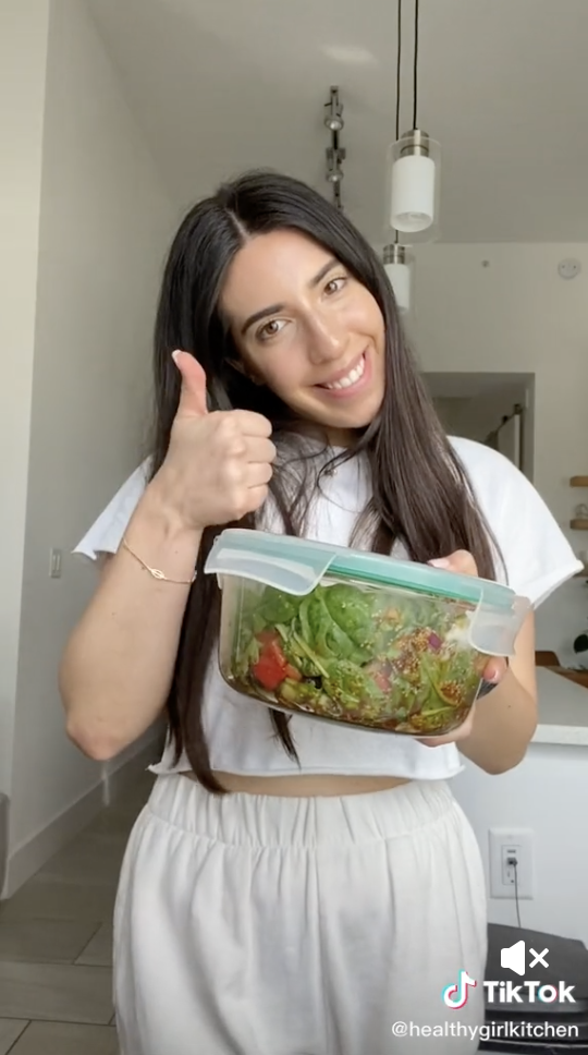 Salad Meal Prep TikTok Hack [Video] – One Green Planet