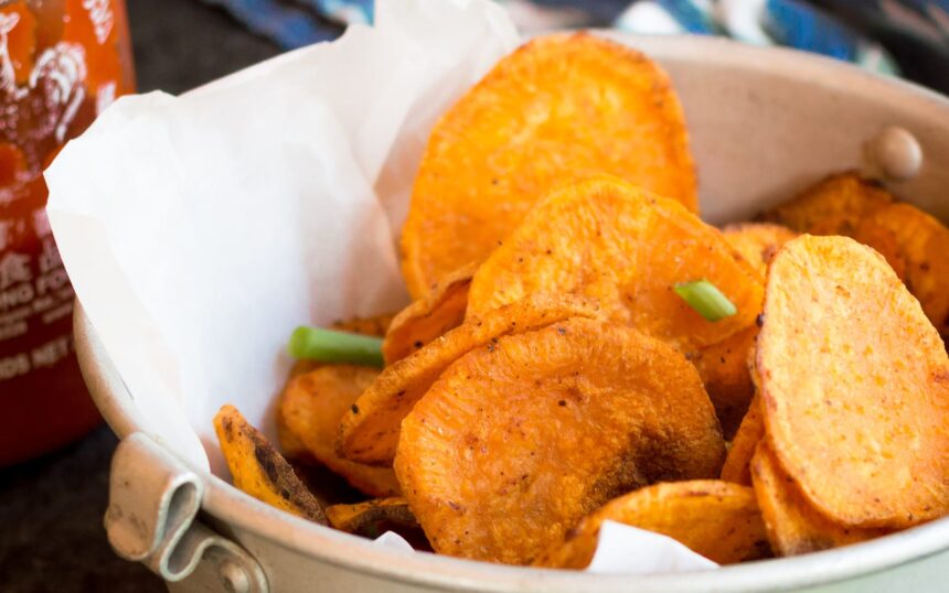 Sriracha Sweet Potato Chips [Vegan] – One Green Planet