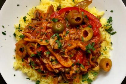 Vegan Gluten-Free Oyster Mushroom Ropa Vieja with rice