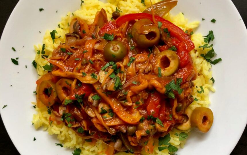Vegan Gluten-Free Oyster Mushroom Ropa Vieja with rice