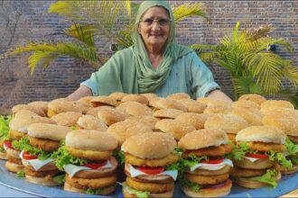 BIG MAHARAJA BURGER | Indian Double Patty Burger Recipe | Veg Mac Burger Recipe | Burger Recipe