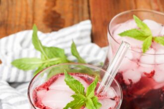 Blackberry Bourbon Smash - Barefeet in the Kitchen