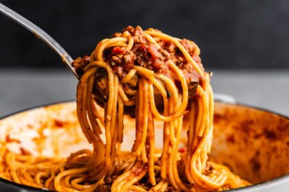 One Pot Spaghetti - The Stay At Home Chef