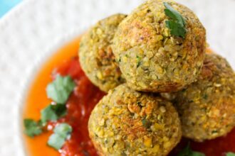 Quinoa Lentil Meatballs [Vegan] – One Green Planet