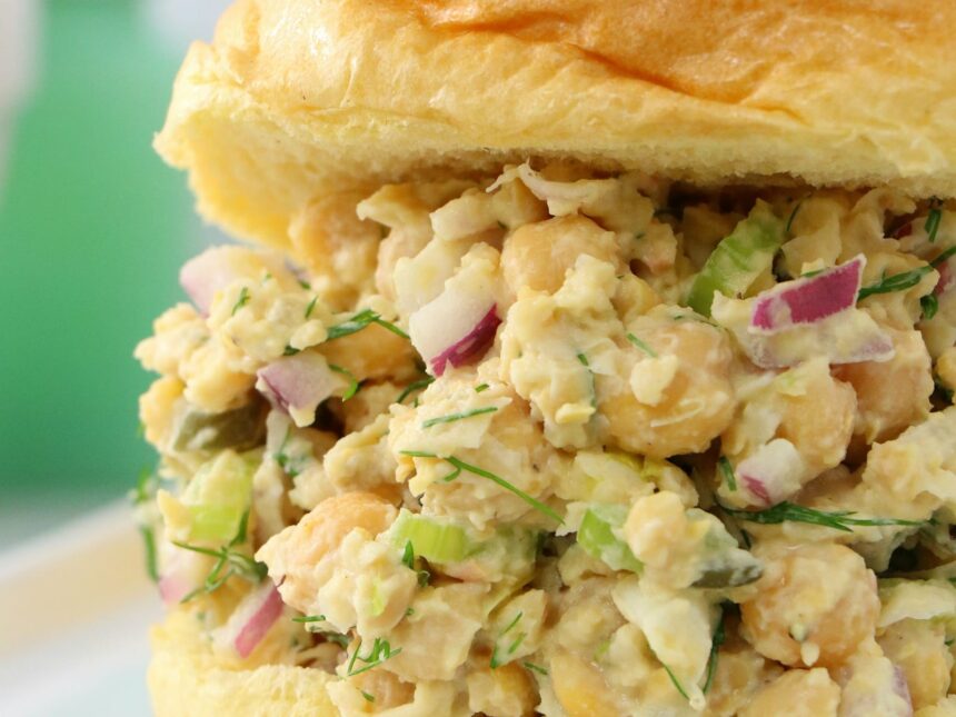 Chickpea Tuna Salad [Vegan] – One Green Planet