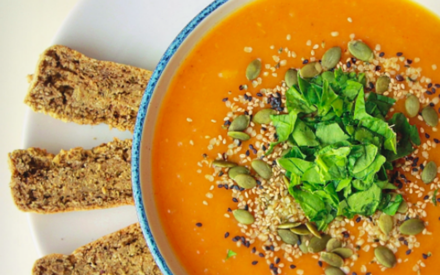 vegan spicy pumpkin soup