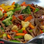 BEEF & VEGETABLE SAUCE WITH WHITE RICE RECIPE | LET’S MAKE DINNER IN UNDER 30 MINUTES