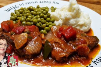 THE BEST Swiss Steak Recipe -Old Fashioned Southern Cooking - Round Steak Recipes