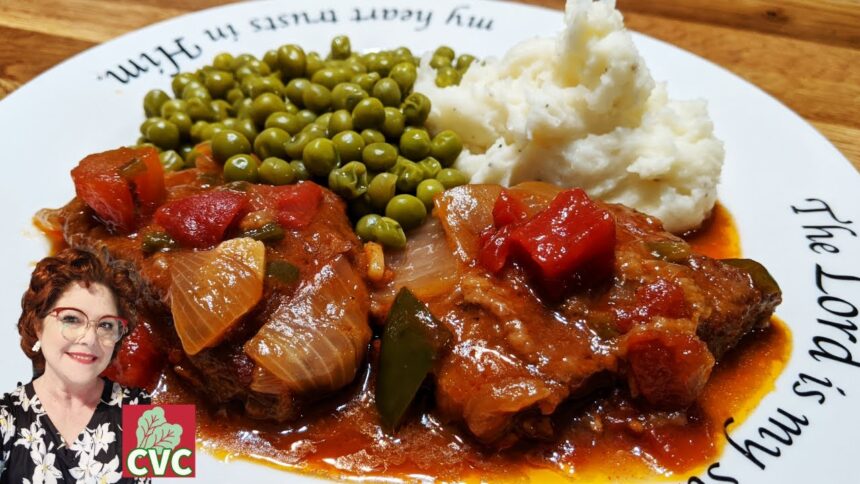 THE BEST Swiss Steak Recipe -Old Fashioned Southern Cooking - Round Steak Recipes