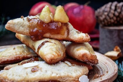 Cinnamon Apple Hand Pies [Vegan] – One Green Planet