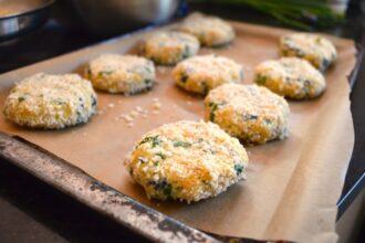 Baked “Fish” Cakes With Lemon Herb Mayo [Vegan]