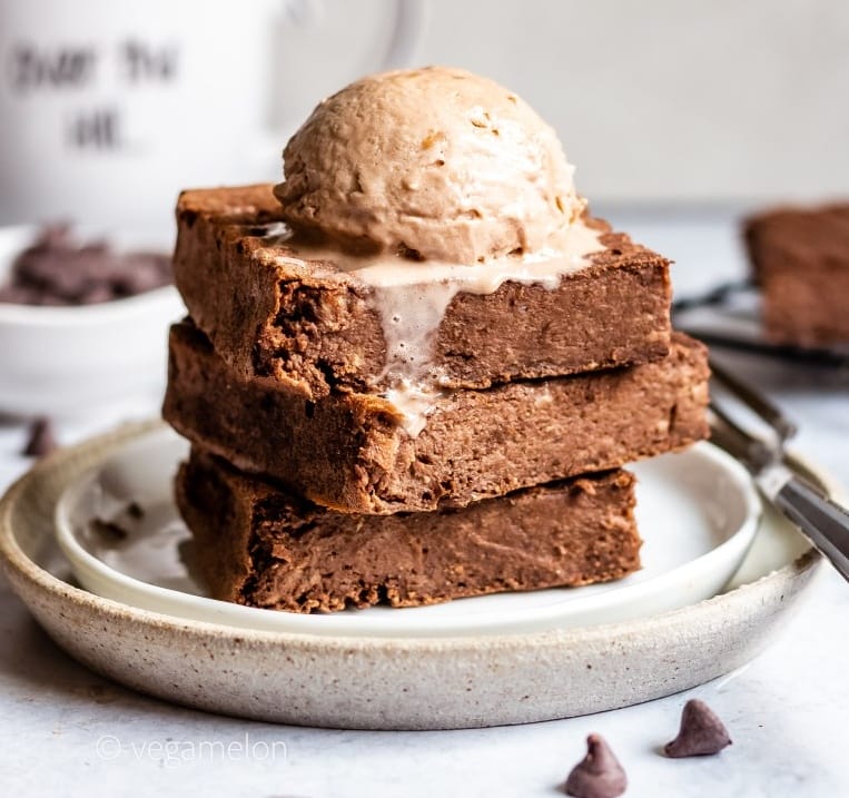 Vegan Peanut Butter Banana Brownies