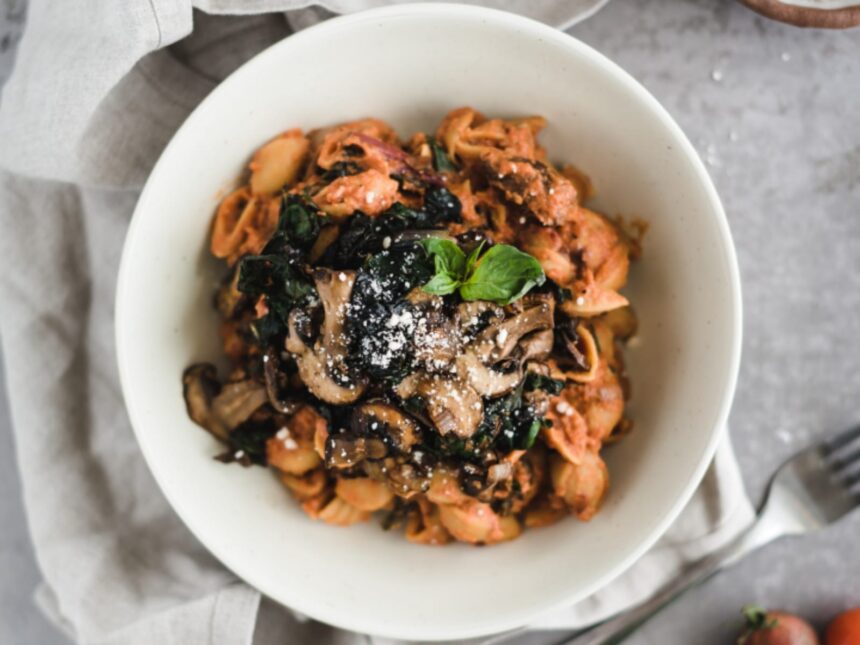 Mushroom and Swiss Chard Pasta with Creamy Rosè Sauce [Vegan, Gluten-Free] – One Green Planet