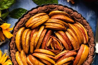 15 Apple Desserts to Serve at Your Rosh Hashanah Dinner for a Sweet Beginning to the New Year – One Green Planet