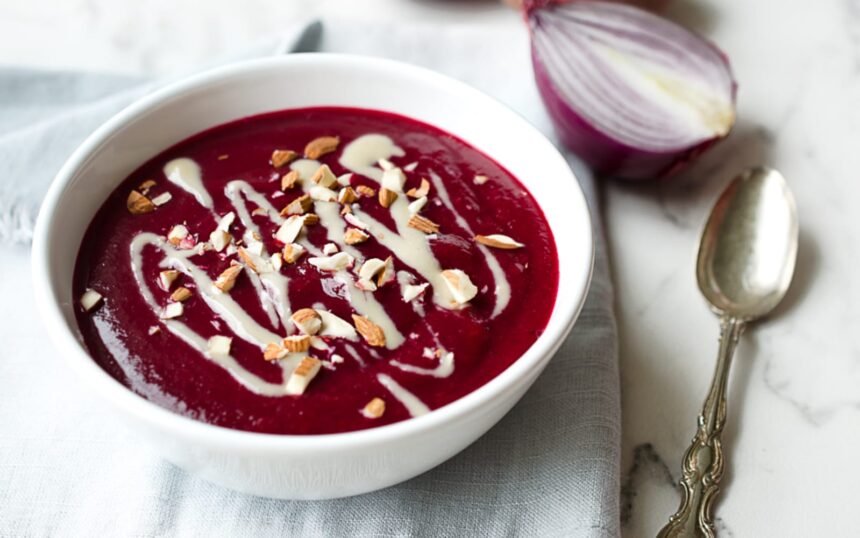 Beet and Potato Soup [Vegan] – One Green Planet