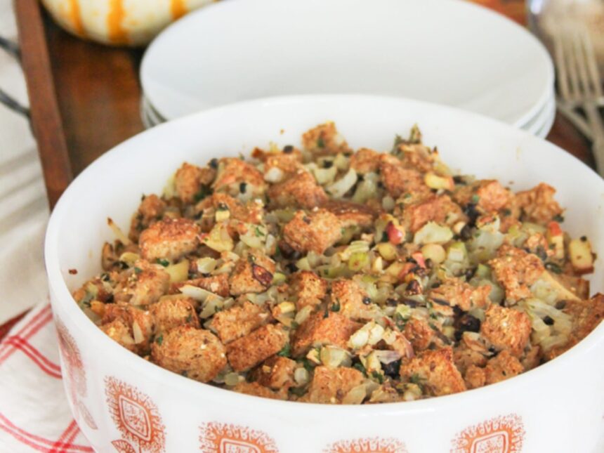 Fennel, Fig and Apple Stuffing [Vegan] – One Green Planet