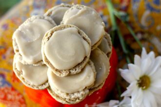 Vegan Spiced Sugar Cookies With Maple Icing