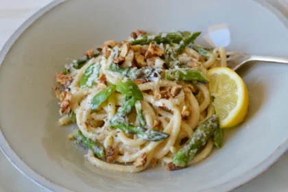 Creamy Lemon Asparagus Pasta [Vegan] – One Green Planet