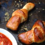 Easy Rosemary Garlic Knots [Vegan] – One Green Planet