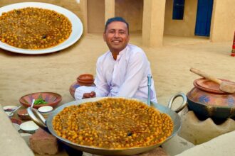 Secret Recipe of Lahori Kali Mirch Channay | Chickpeas Anda Chanay | Murgh Chana | Mubashir Saddique