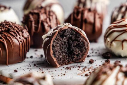 Easy Oreo Truffles - The Stay At Home Chef