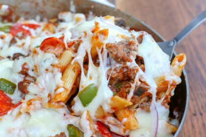 Pizza Pasta Bake - Barefeet in the Kitchen