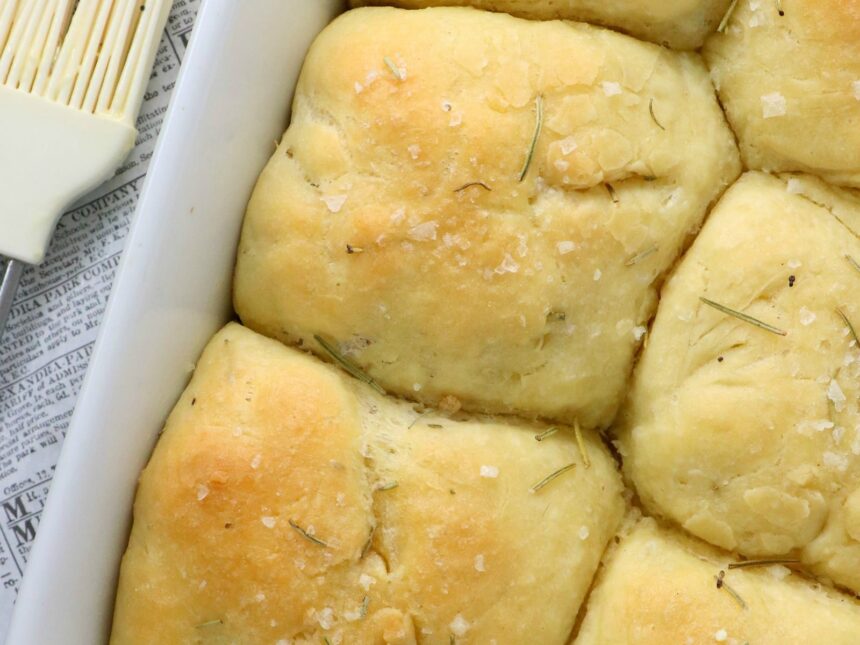 Rosemary and Sea Salt Dinner Rolls [Vegan] – One Green Planet