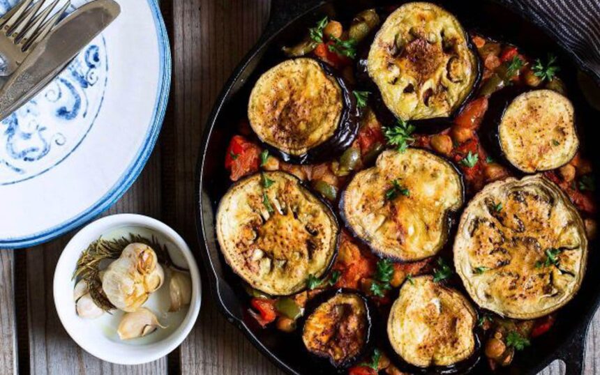 15 Meat-Free Casseroles For Christmas Dinner That Can Serve a Crowd – One Green Planet