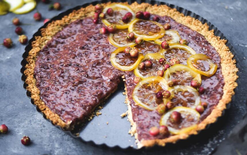 15 Vegan Christmas Pies That Will Make Dessert Extra Sweet – One Green Planet