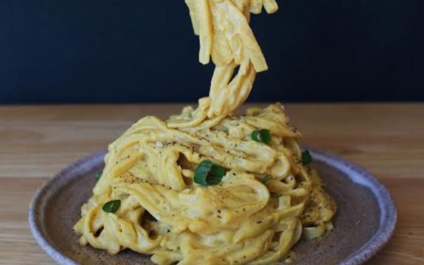 Vegan 6-Ingredient Pumpkin Alfredo