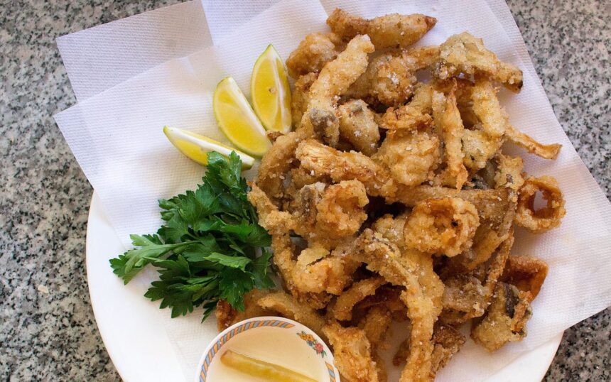 Crispy King Trumpet Mushroom Calamari [Vegan] – One Green Planet