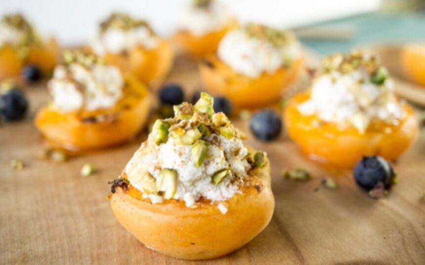 15 Unique Sweet and Savory Apricot Recipes for #NationalApricotDay! – One Green Planet