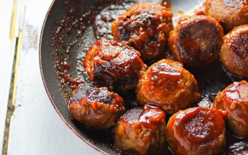 BBQ Lentil Meatballs [Vegan] – One Green Planet