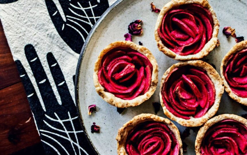 15 Non-Traditional Pies Recipes to Celebrate #NationalPieDay – One Green Planet