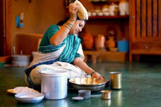 Atta Tandoori Roti On Tawa + Kadai Paneer Recipe || Healthy Recipes At Home || The Traditional Life